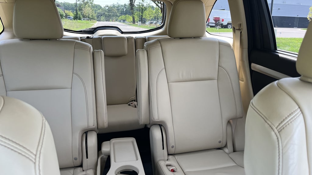 Thumbnail: 2016 Toyota Highlander - 36