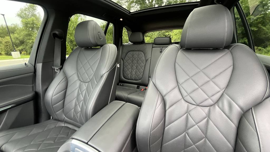 Thumbnail: 2023 BMW X5 - 11