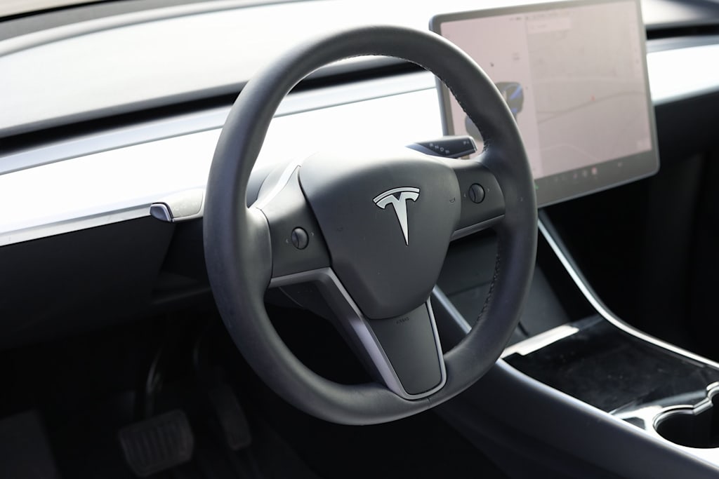 Thumbnail: 2021 Tesla Model Y - 8