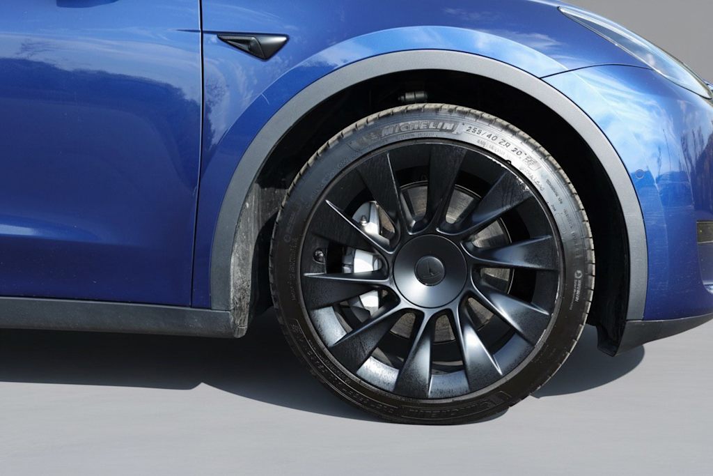 Thumbnail: 2021 Tesla Model Y - 19
