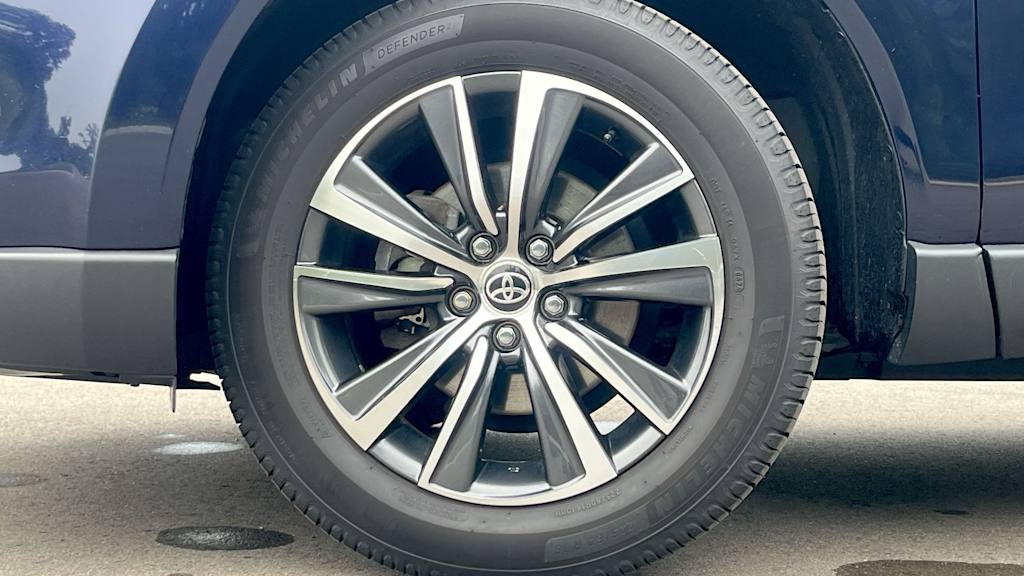 Thumbnail: 2021 Toyota Venza - 8