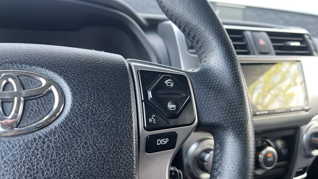 Thumbnail: 2015 Toyota 4Runner - 46