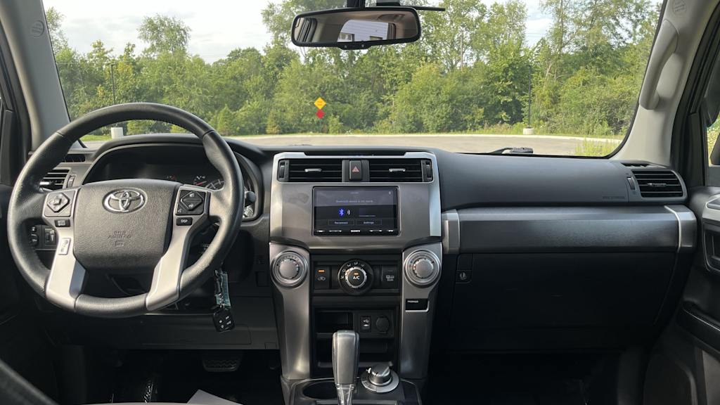 Thumbnail: 2015 Toyota 4Runner - 35