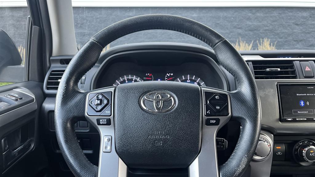 Thumbnail: 2015 Toyota 4Runner - 44