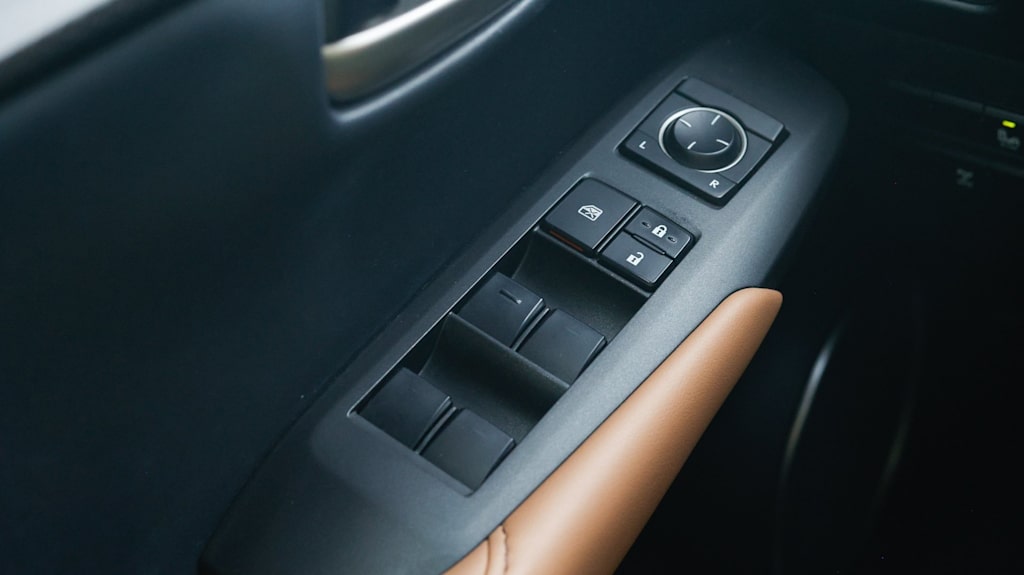 Thumbnail: 2015 Lexus NX - 37