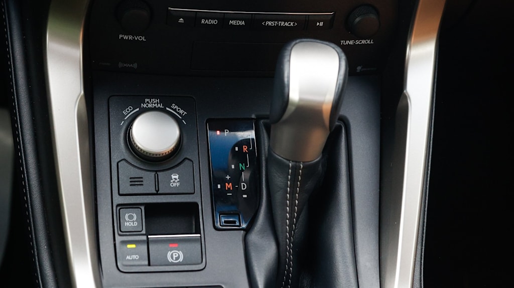 Thumbnail: 2015 Lexus NX - 14