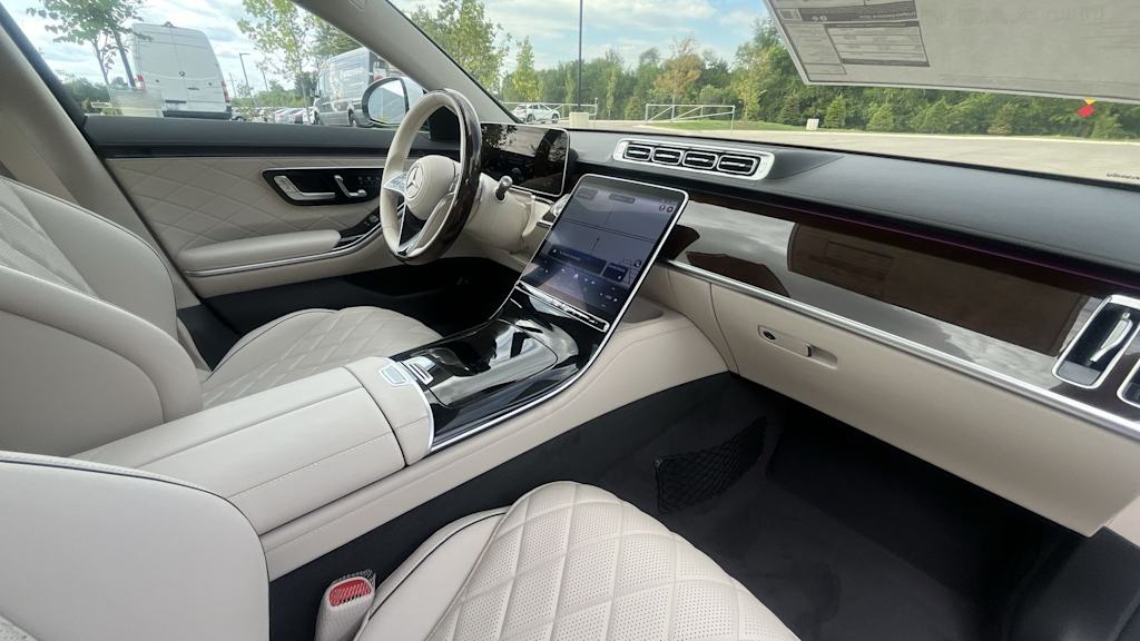 Thumbnail: 2026 Mercedes-Benz S-Class - 2