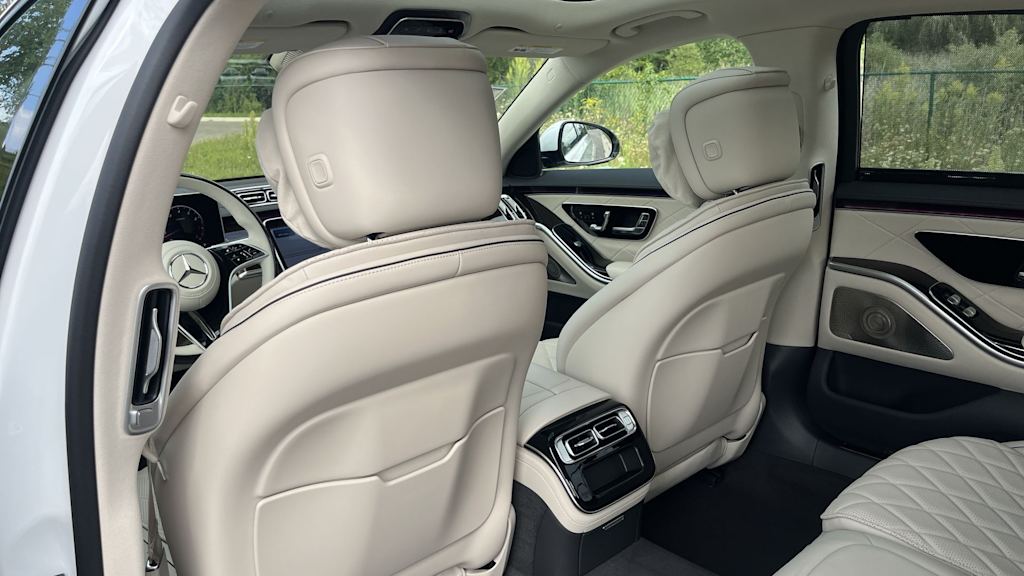 Thumbnail: 2026 Mercedes-Benz S-Class - 35