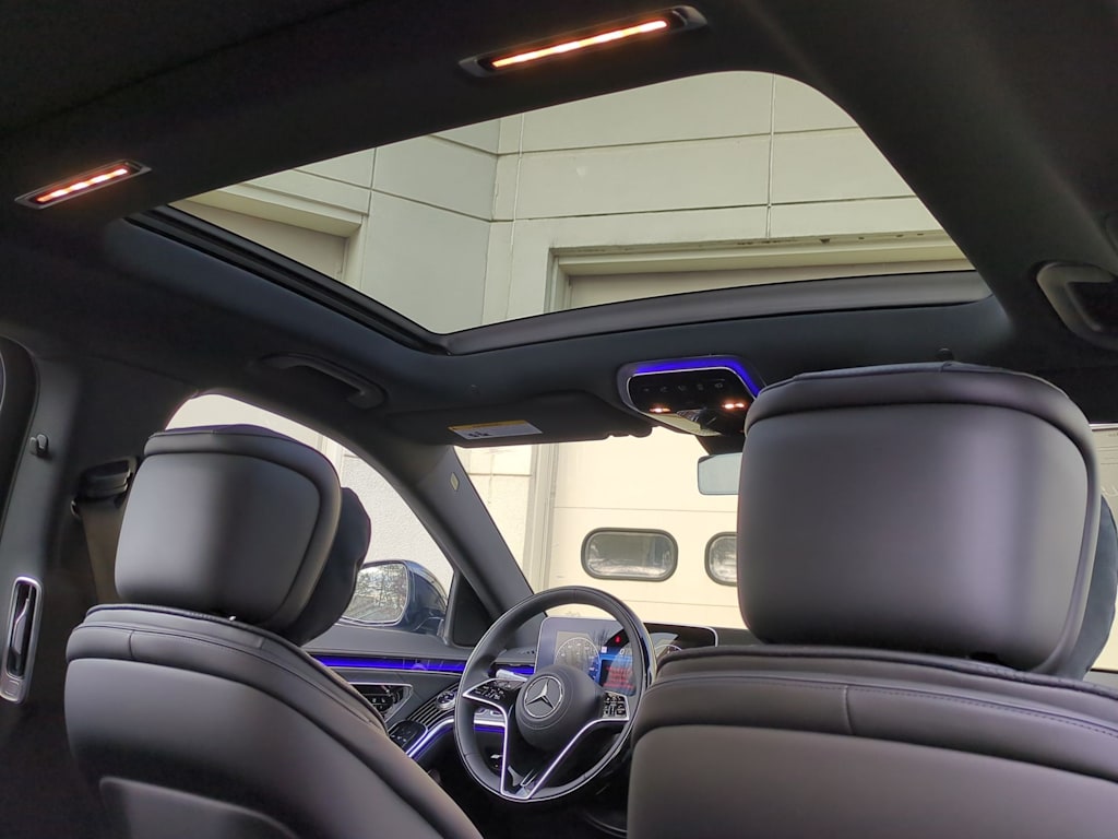 Thumbnail: 2025 Mercedes-Benz S-Class - 29