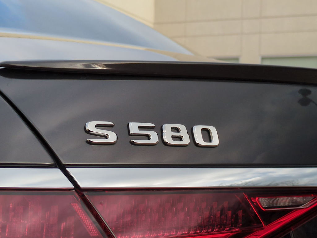 Thumbnail: 2025 Mercedes-Benz S-Class - 25