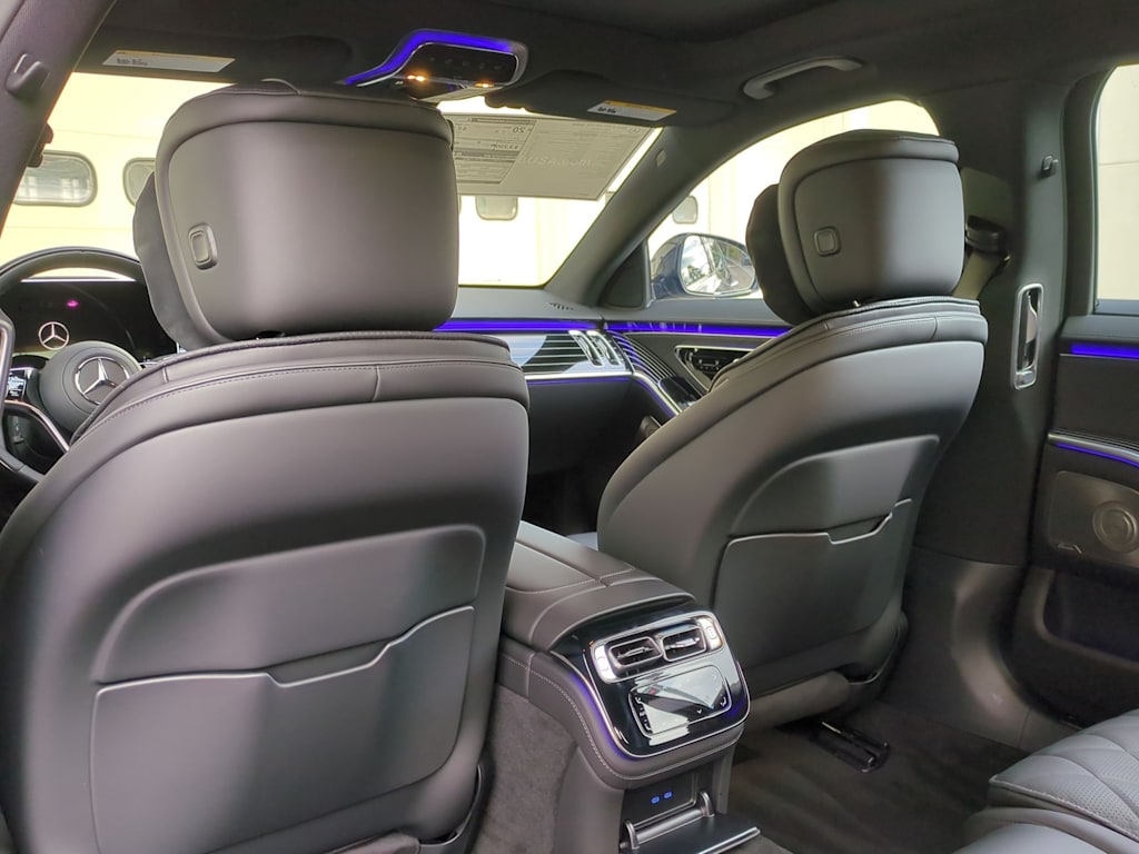 Thumbnail: 2025 Mercedes-Benz S-Class - 12
