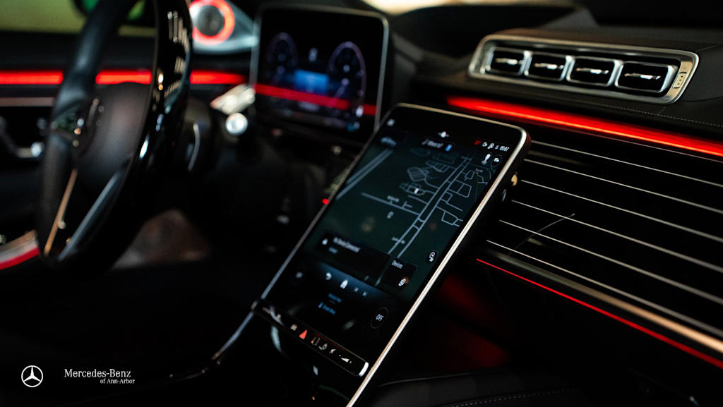 Thumbnail: 2025 Mercedes-Benz S-Class - 2
