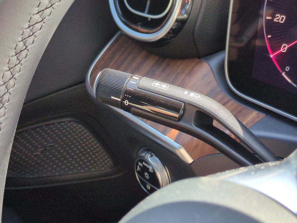Thumbnail: 2025 Mercedes-Benz C-Class - 15