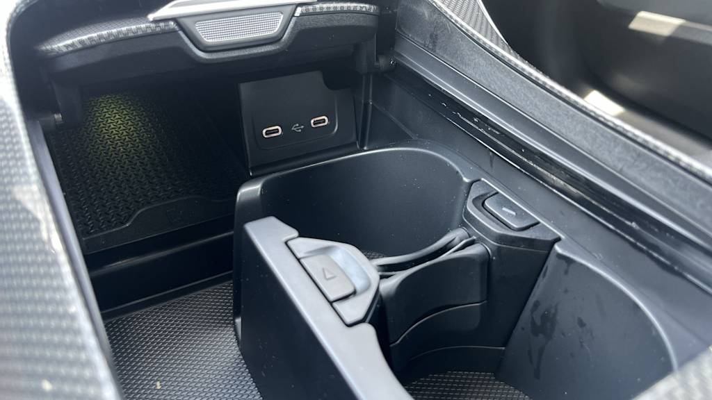 Thumbnail: 2026 Mercedes-Benz C-Class - 15