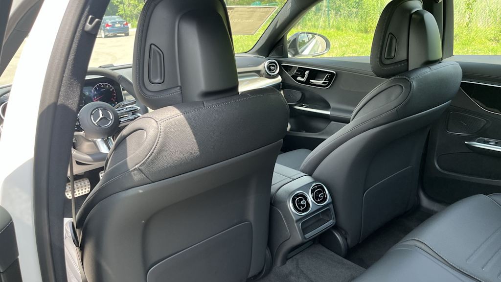 Thumbnail: 2026 Mercedes-Benz C-Class - 33