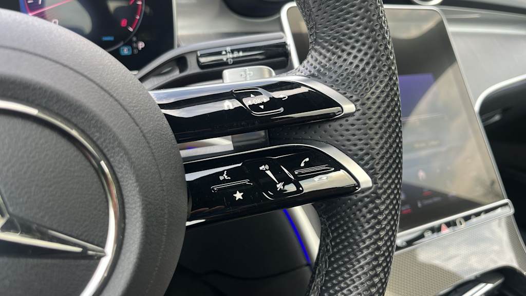 Thumbnail: 2023 Mercedes-Benz C-Class - 45
