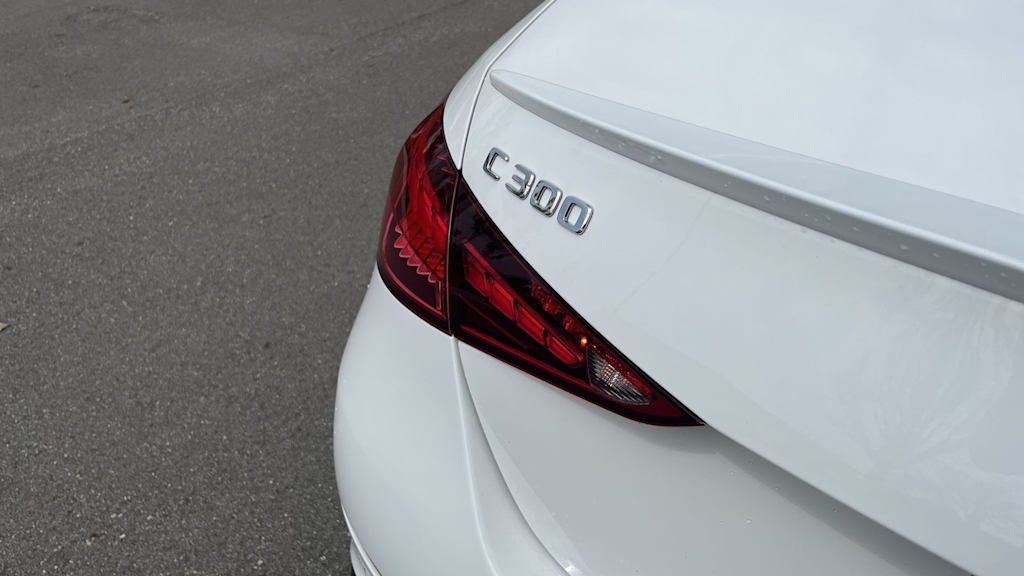 Thumbnail: 2023 Mercedes-Benz C-Class - 35