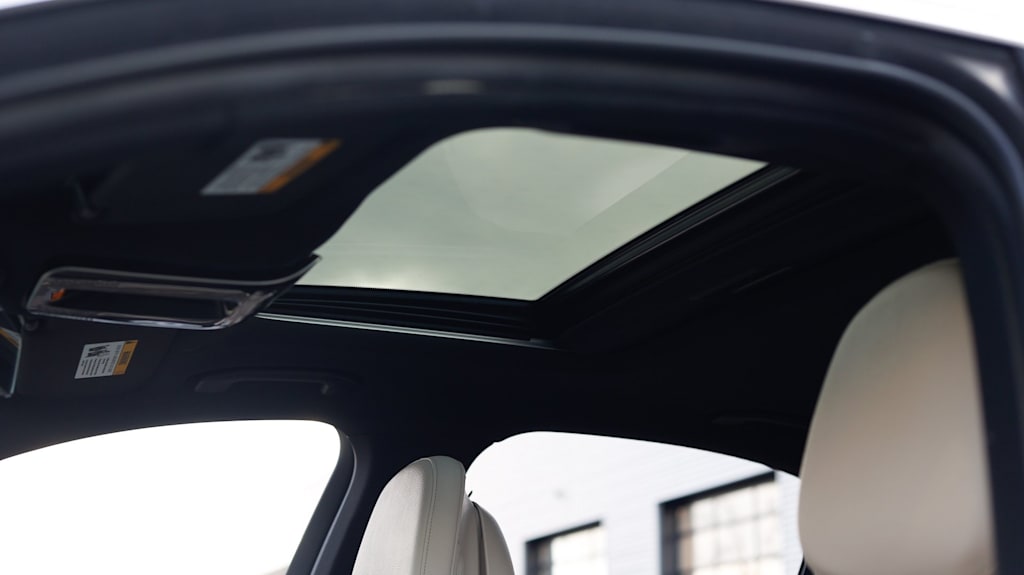 Thumbnail: 2023 Mercedes-Benz C-Class - 38