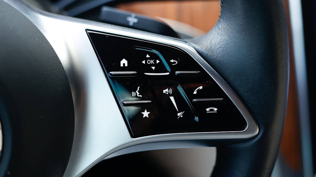 Thumbnail: 2023 Mercedes-Benz C-Class - 30