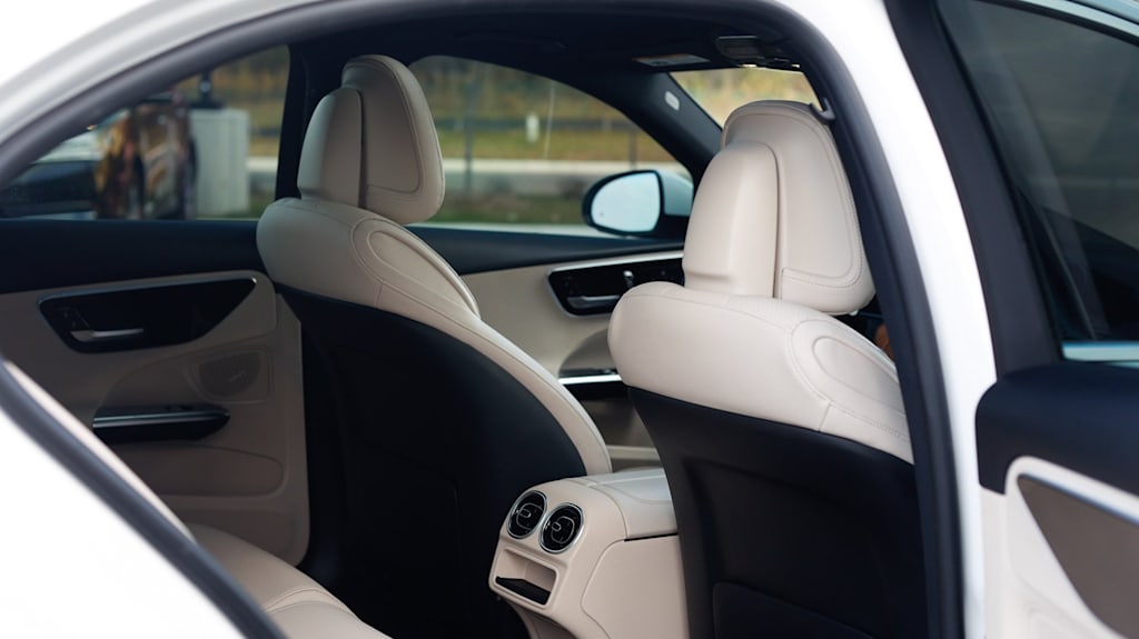 Thumbnail: 2023 Mercedes-Benz C-Class - 36