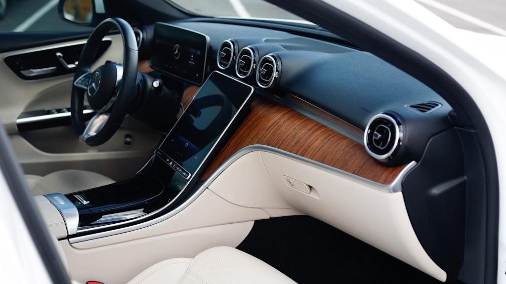 Thumbnail: 2023 Mercedes-Benz C-Class - 9