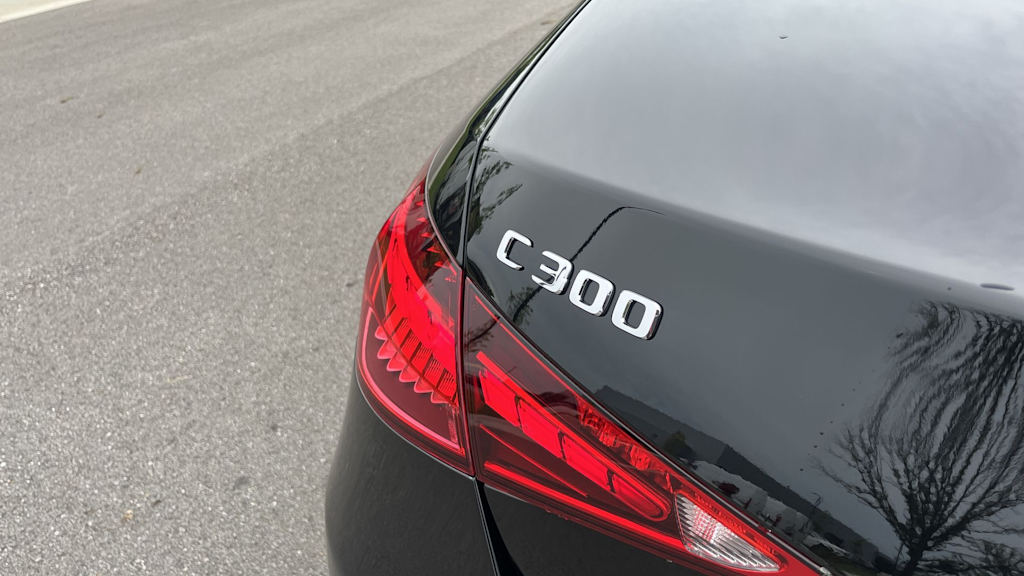 Thumbnail: 2023 Mercedes-Benz C-Class - 33