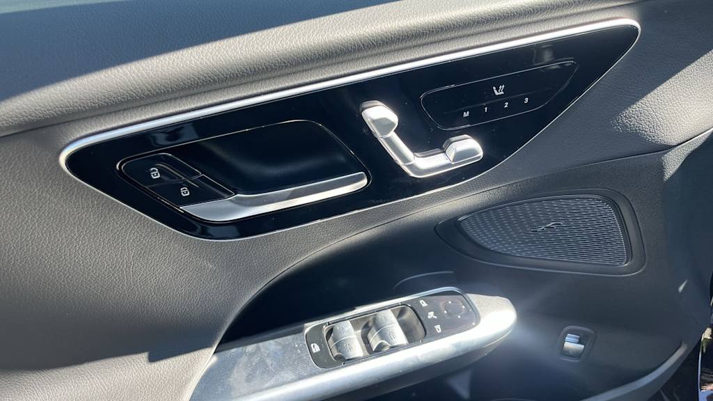 Thumbnail: 2026 Mercedes-Benz C-Class - 33