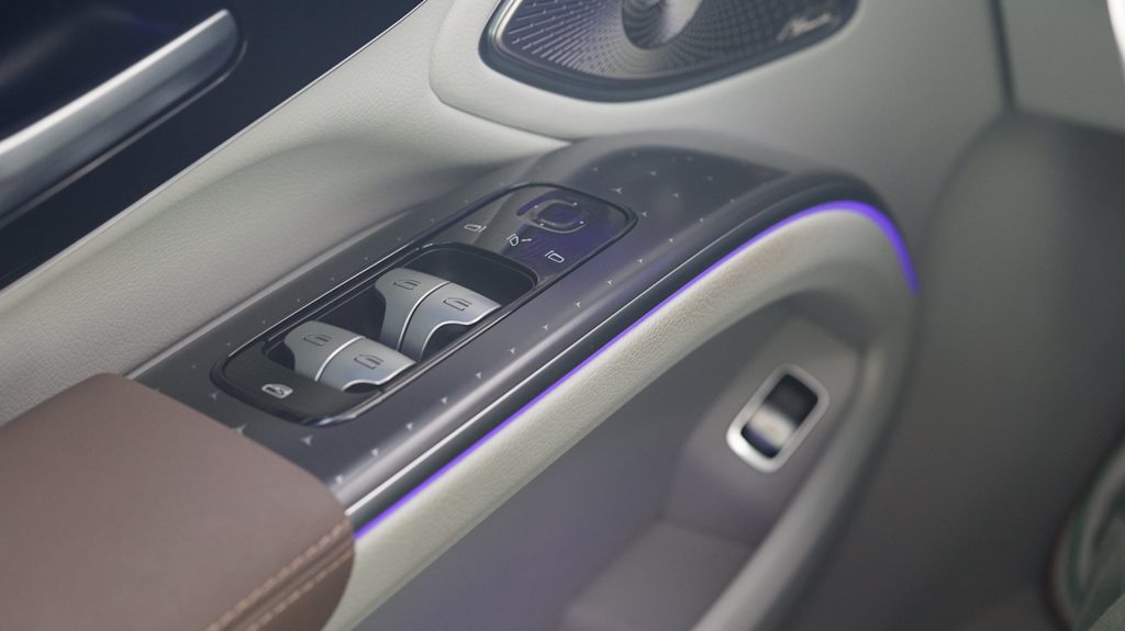 Thumbnail: 2023 Mercedes-Benz EQS - 39