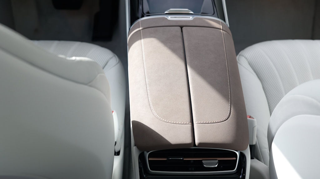 Thumbnail: 2023 Mercedes-Benz EQS - 34