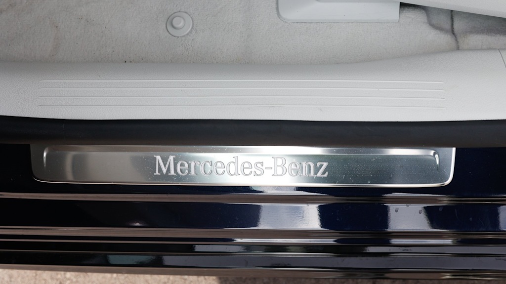 Thumbnail: 2023 Mercedes-Benz EQS - 32