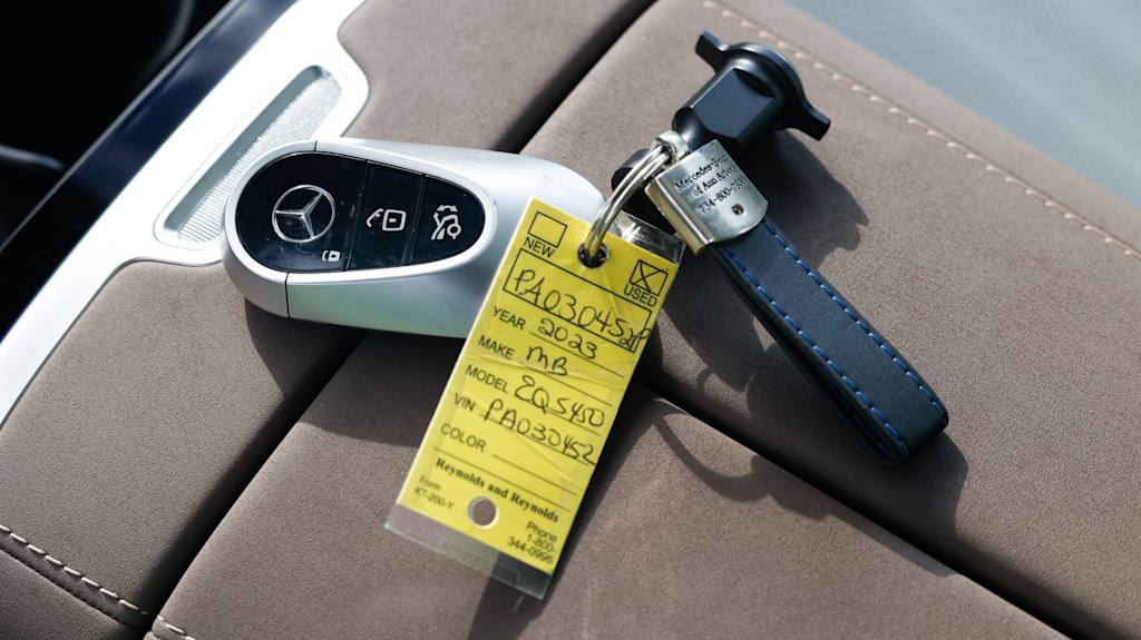 Thumbnail: 2023 Mercedes-Benz EQS - 14