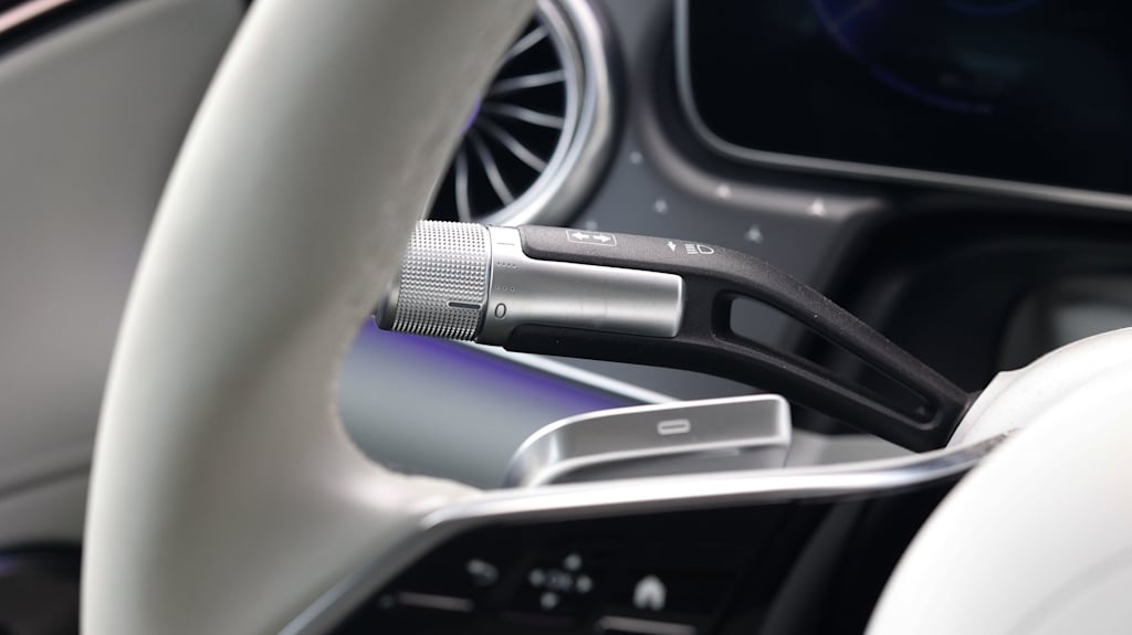 Thumbnail: 2023 Mercedes-Benz EQS - 11