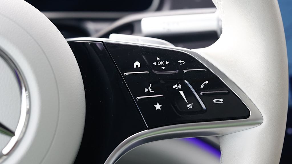 Thumbnail: 2023 Mercedes-Benz EQS - 23