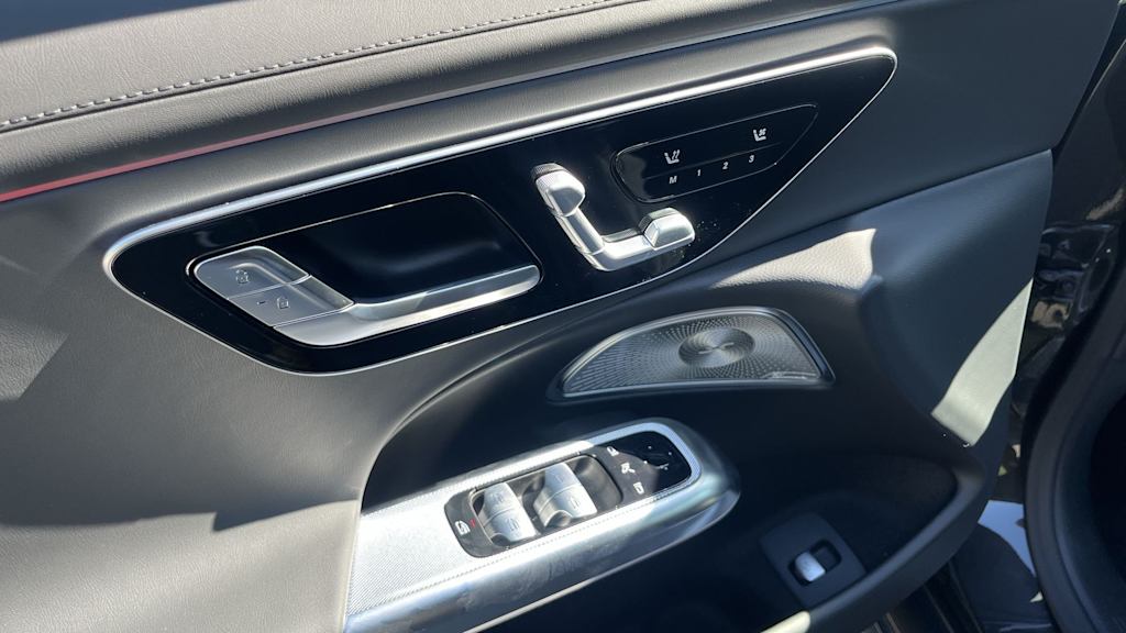 Thumbnail: 2026 Mercedes-Benz E-Class - 33