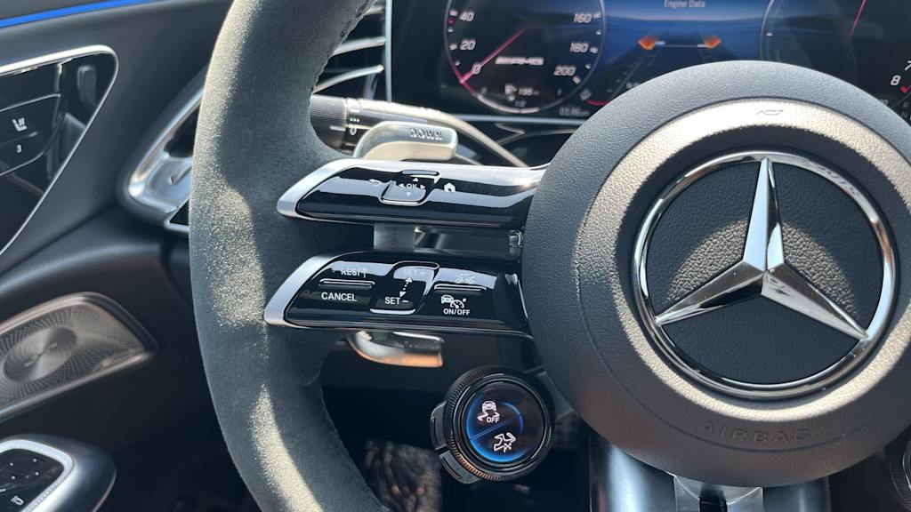 Thumbnail: 2025 Mercedes-Benz E-Class - 42