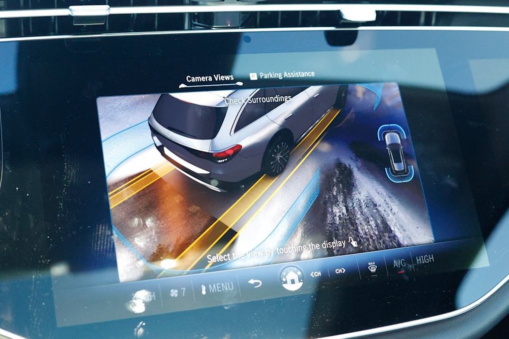 Thumbnail: 2025 Mercedes-Benz E-Class - 13