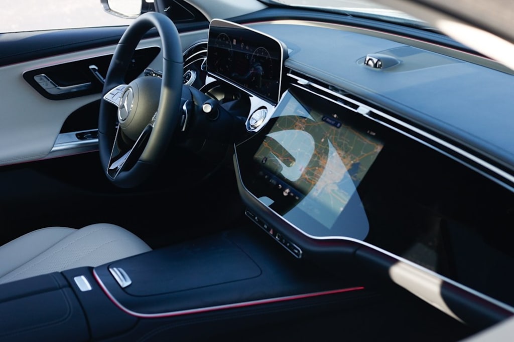 Thumbnail: 2025 Mercedes-Benz E-Class - 8