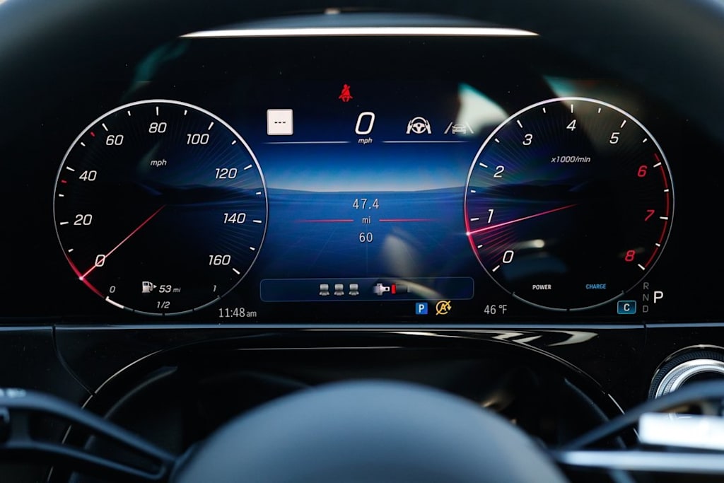 Thumbnail: 2025 Mercedes-Benz E-Class - 14