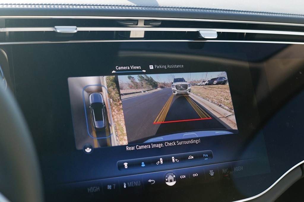 Thumbnail: 2025 Mercedes-Benz E-Class - 25