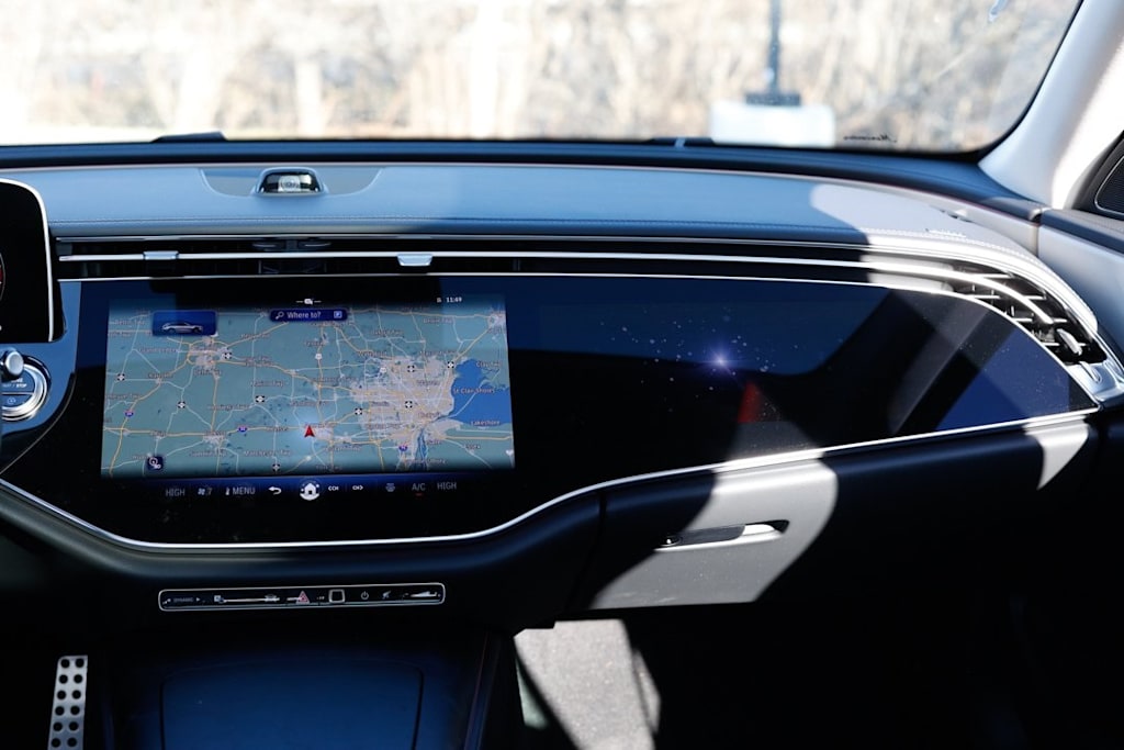 Thumbnail: 2025 Mercedes-Benz E-Class - 28