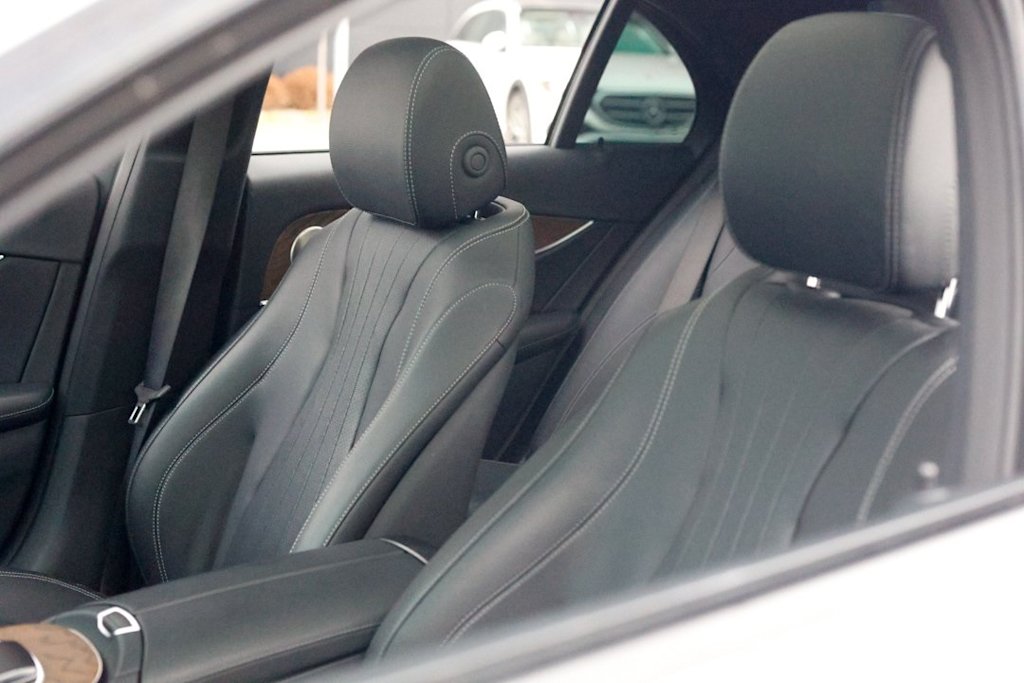 Thumbnail: 2022 Mercedes-Benz E-Class - 11