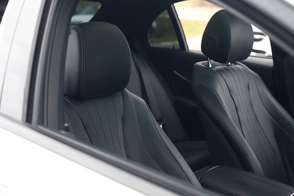 Thumbnail: 2022 Mercedes-Benz E-Class - 21