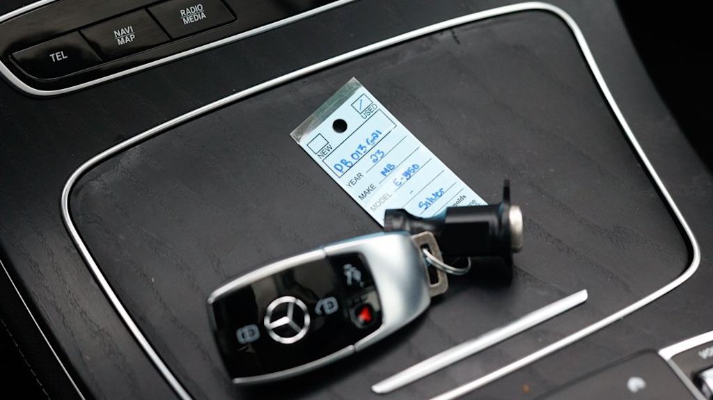 Thumbnail: 2023 Mercedes-Benz E-Class - 17