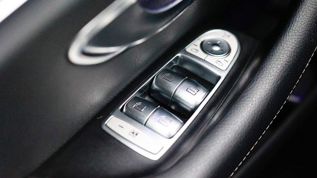 Thumbnail: 2023 Mercedes-Benz E-Class - 39