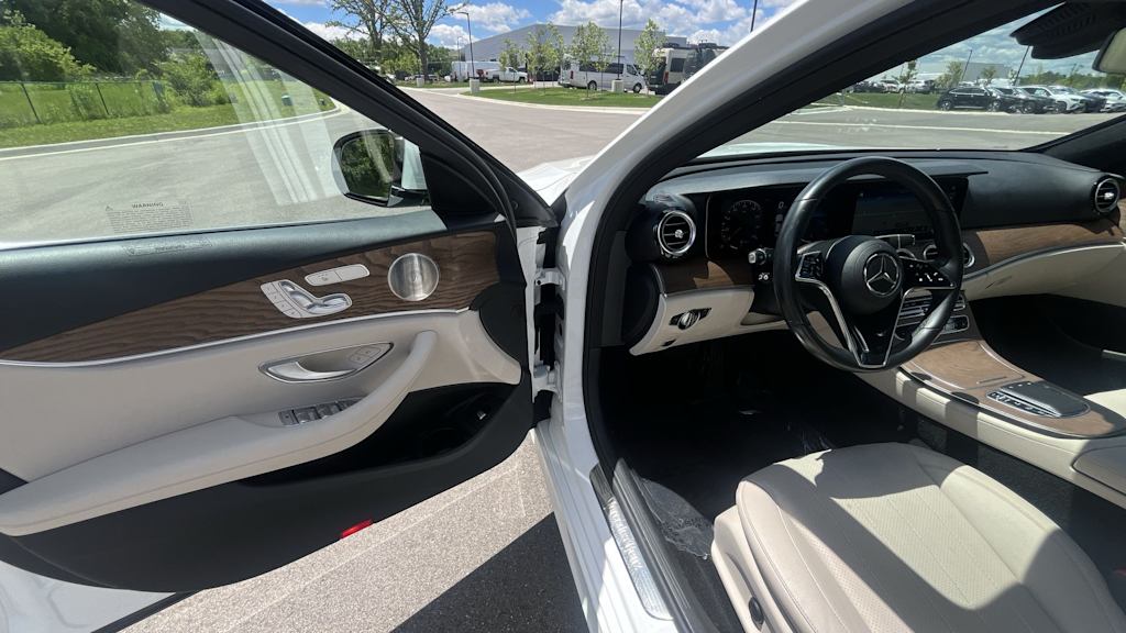 Thumbnail: 2023 Mercedes-Benz E-Class - 2