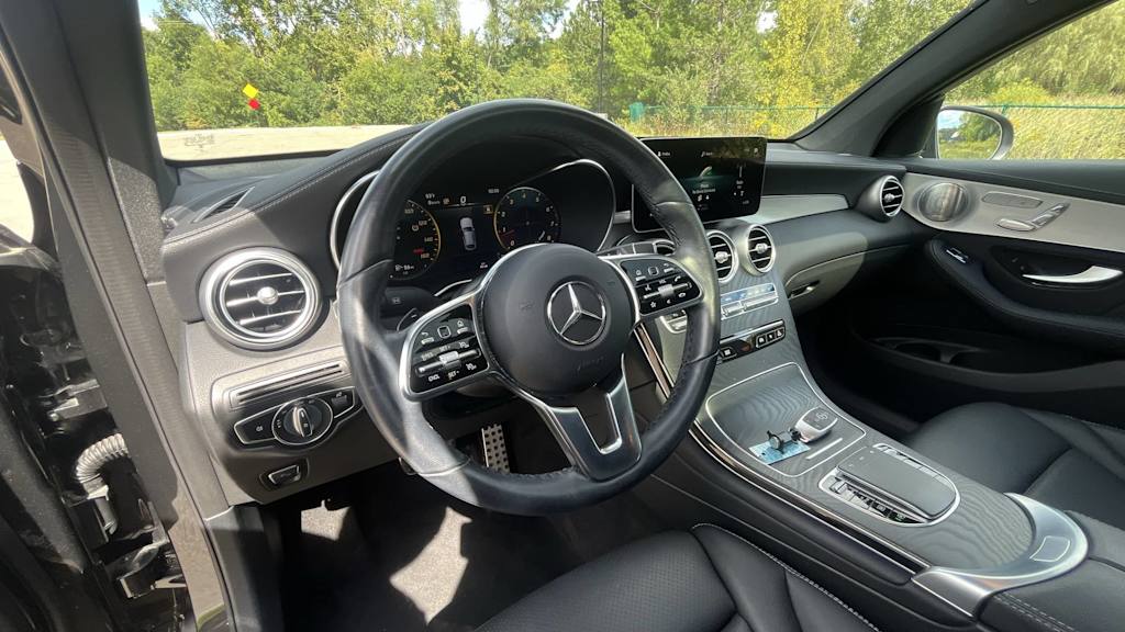 Thumbnail: 2023 Mercedes-Benz GLC - 10