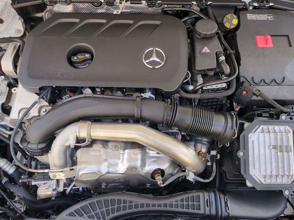 Thumbnail: 2025 Mercedes-Benz GLB - 9