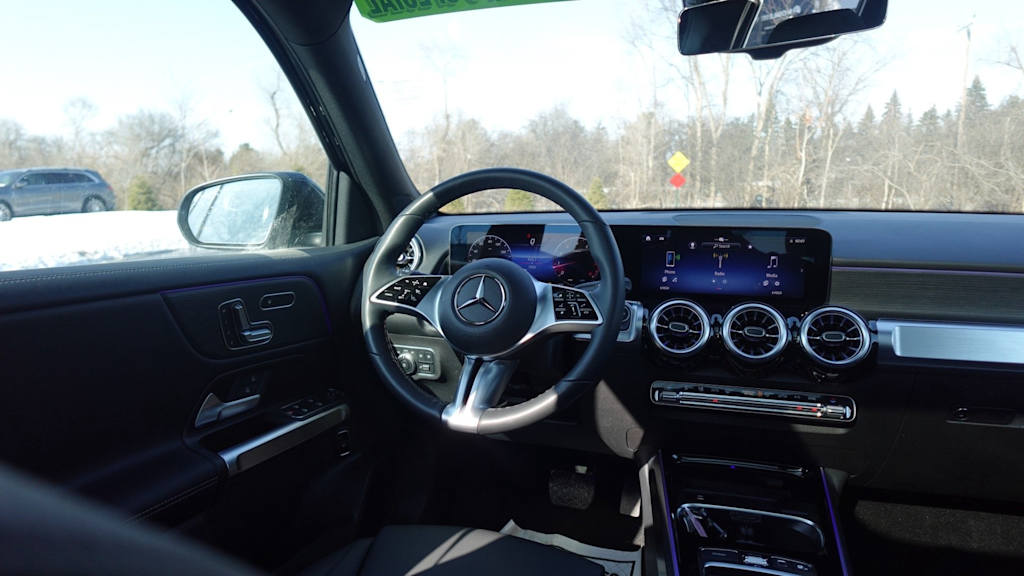 Thumbnail: 2026 Mercedes-Benz GLB - 13