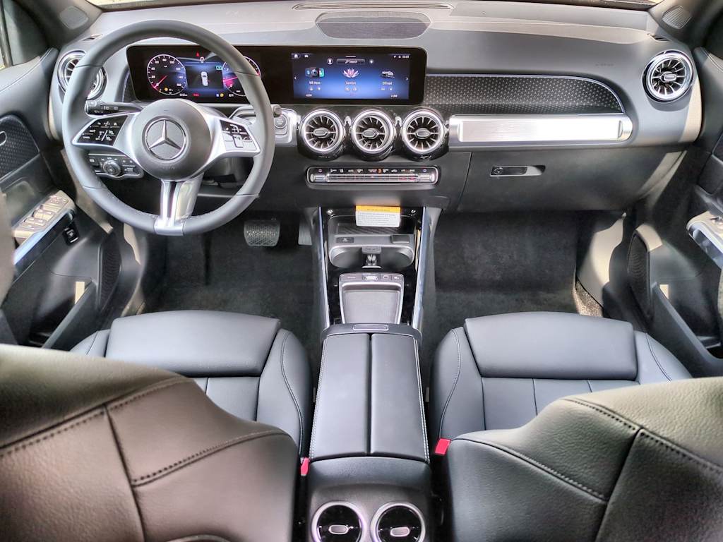 Thumbnail: 2025 Mercedes-Benz GLB - 10