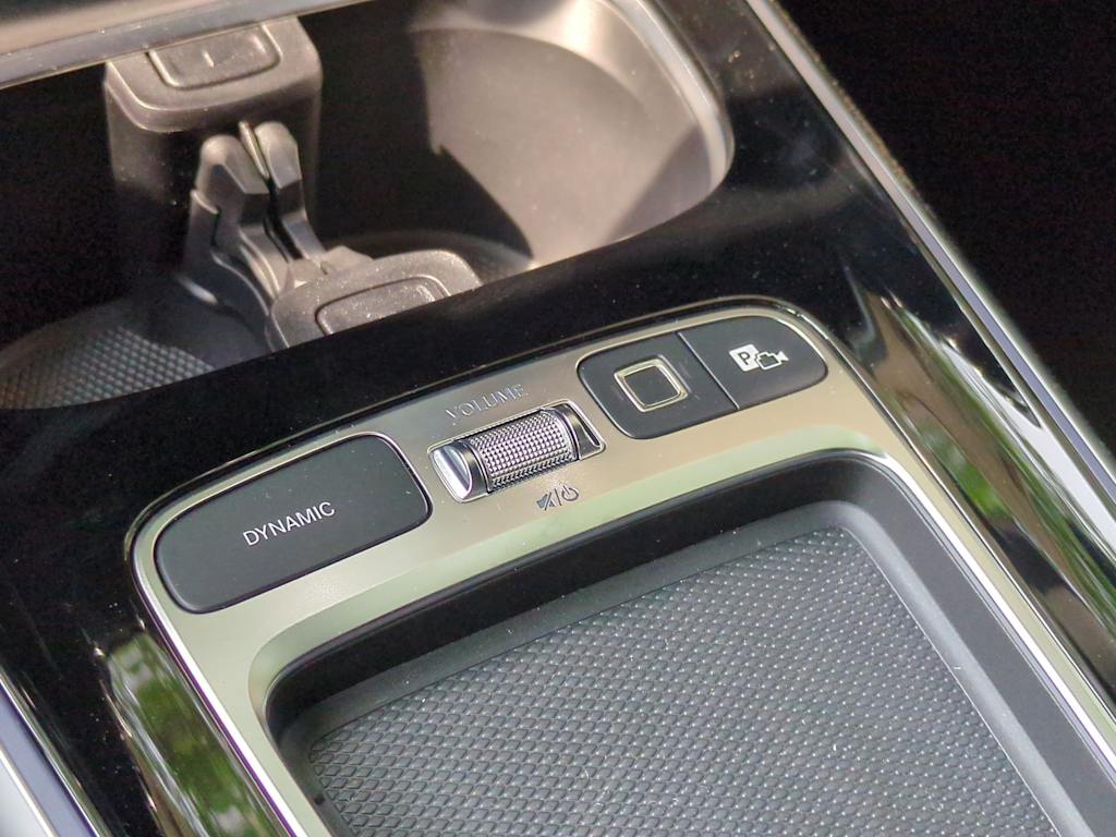 Thumbnail: 2025 Mercedes-Benz GLB - 16